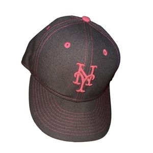 New York Mets link Mother’s Day hat